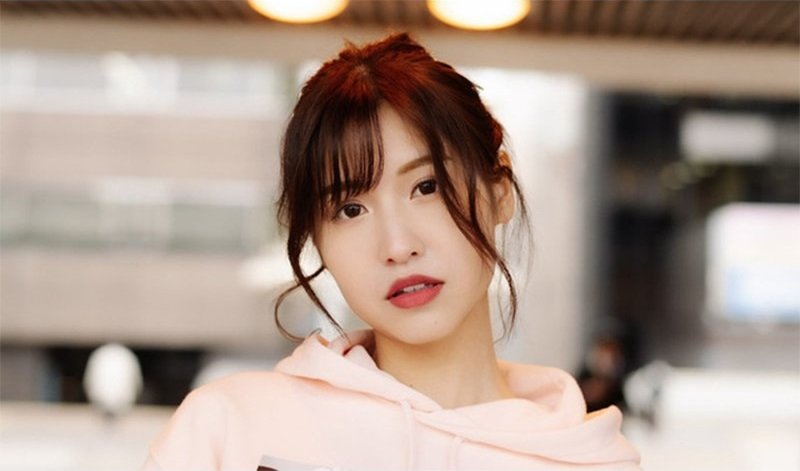 Momo Sakura