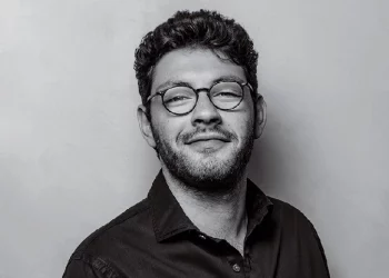 How Old Is Elliot Grainge?