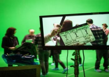 Top 3 Benefits of Using Green Screen Backgrounds
