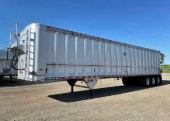 What Is a Walking Floor Trailer Used For?