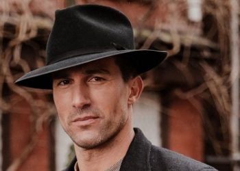 Do You Need a Hat for Your Large Head? Here are Some Suggestions