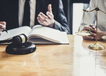Five Key Features That Defines An Expert Law Firm