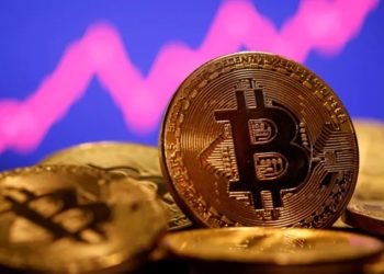 How to reduce the risk associated with Bitcoin trading