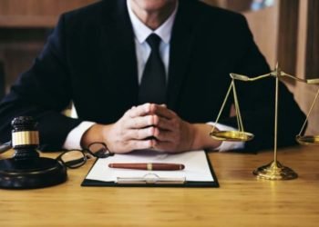 How Hiring a Criminal Defense Lawyer Can Benefit You?