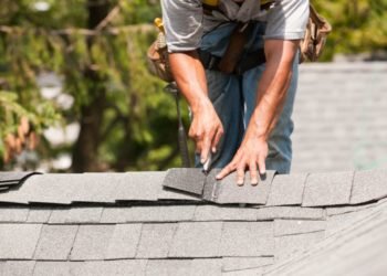 The Signs That a Shingle Roof Needs Repair – The Crucial Points to Consider