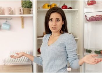 The fridge does not turn off and works non-stop