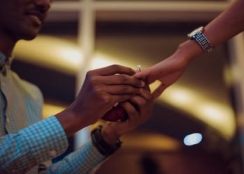 Everything You Need to Know Before Purchasing an Engagement Ring