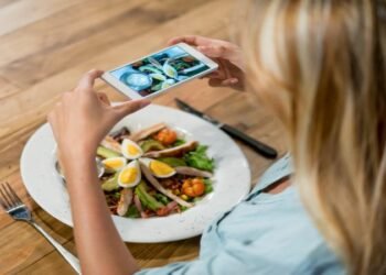 How to Make Your Health and Nutrition Brand Stand Out on Social Media?