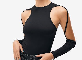 What type of top should I wear with skirt?