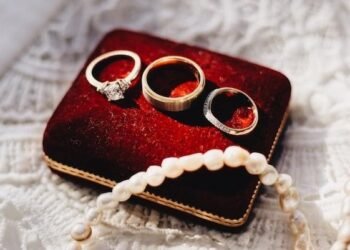 A First-timer’s Guide To Buying Jewelry