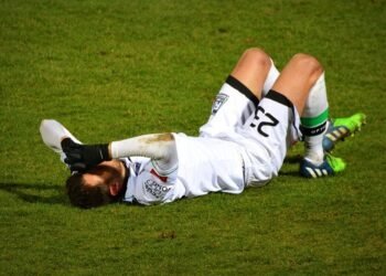 Physical Therapy Exercises to Recover from Sports Injuries