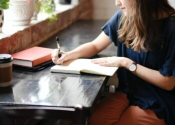 How to Develop Leadership Skills as a Student