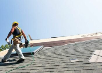 How to Spot Trouble in Different Roofing Systems?