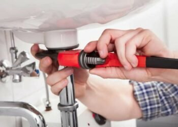 What Every Homeowner Should Know About Common Plumbing Issues