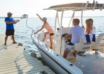 Boat Docking Tips for Beginners