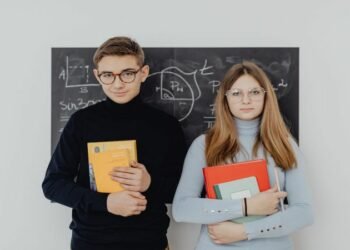 Engage with Secondary Maths Tuition to Get Over Common Obstacles in Maths Learning