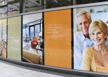 How To Create Window Lettering Graphics for Your Business