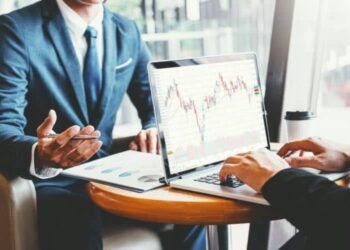 Explore the Dynamics of a Transforming World Currency