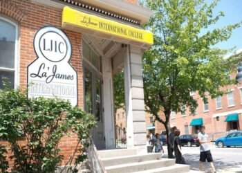 Exploring the Best Cosmetology Schools in Des Moines: Finding the Right Fit for You