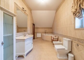 The Ideal Toilet Bowls for a Clean and Sanitary Bathroom