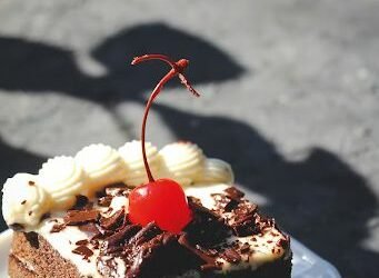 The Sweet Delights of Black Forest Cake in Singapore 