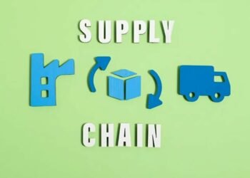 The Benefits and Challenges of Implementing an End-to-End Supply Chain in Maximizing Efficiency and Reducing Costs
