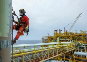 6 Common Injuries That Can Happen In the Oil Field