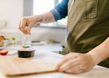 Explore the Popularity of Salted Egg Fish Skin