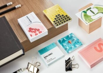 Personalize Your Business Communication with Custom Business Cards 