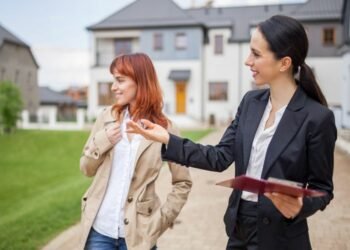 Responsibilities of a Real Estate Specialist