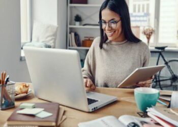 Learning Management Systems in Higher Education: Revolutionizing Course Delivery and Management