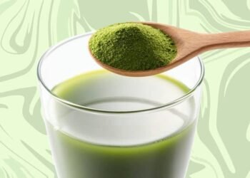 Different Types of Greens Supplements & Their Key Ingredients