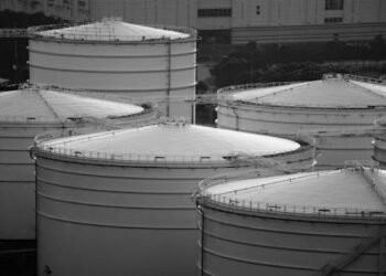 The Complete Guide to Choosing Storage Tanks: Everything to Know