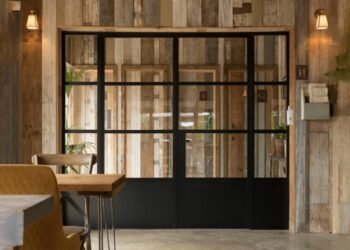 3 Helpful Tips for Selecting a Custom Door Architrave