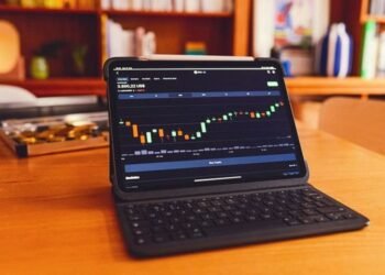 Understanding Candlestick Chart Patterns