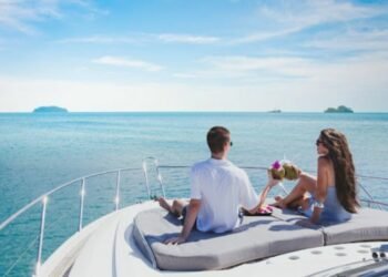 How Much Does It Cost to Charter a Yacht?