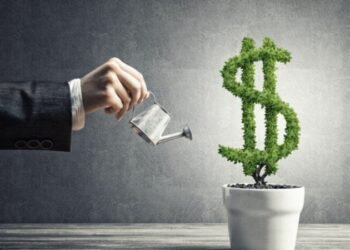 How to Build Wealth in Your 40s: 5 Tips and Strategies