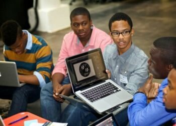 Why Students are Increasingly Interested in Artificial Intelligence