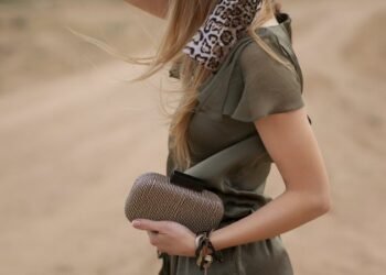 How To Add Sophistication To An Outfit With Accessories