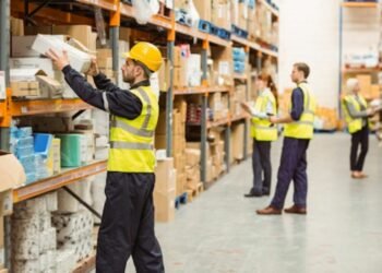 6 Must-Have Items on Your Warehouse Safety Checklist
