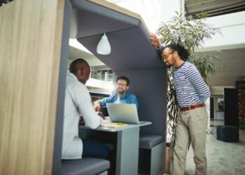 Designing the Perfect Office Privacy Booth for your Company’s Needs