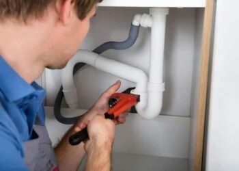 How to Detect and Address Plumbing Leaks Early