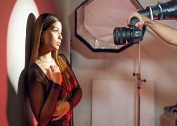 Behind the Lens: A Spotlight on Headshot Photographer Techniques