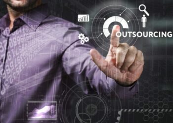 Unlocking Efficiency: Exploring the Benefits of IT Outsourcing for Small Businesses