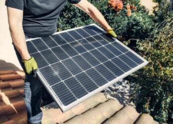 Off Grid Solar Kits: How They Work and What’s Included
