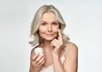 Tips for Selecting the Best Vitamins for Dry Aging Skin