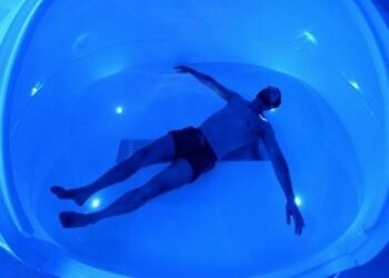 The Science Behind Floating: How Sensory Deprivation Improves Your Mental Health