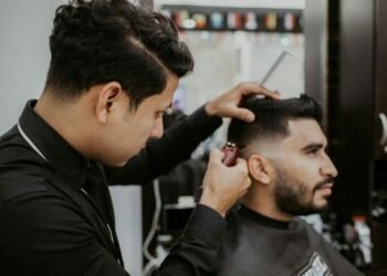 9 Most Popular Cool Haircuts for Men and Women