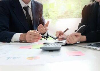 How to Create a Solid Financial Plan at the Age of 35 as Self-Employed